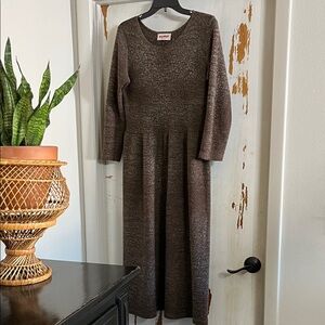 VINTAGE DILARA brown knit midi dress MADE IN ITALY

SIZE LG